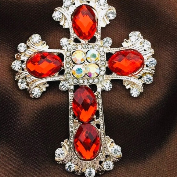 BETSEY JOHNSON~ Large Red Cross Pendant/Necklace - Picture 4 of 4